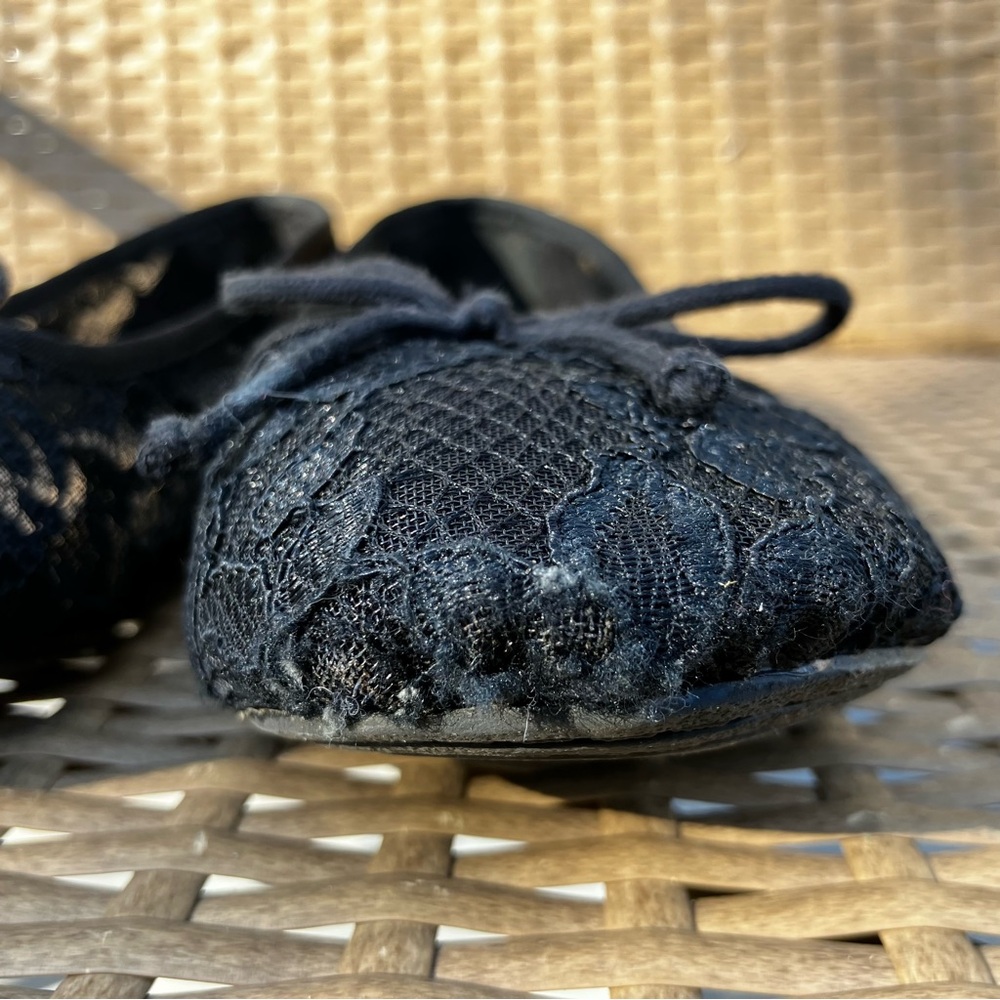 Mossimo Supply Co. Women's Black Lace Flats - Picture 5 of 9